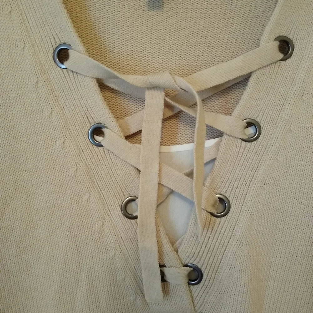 Vera Wang layered sweater. Medium